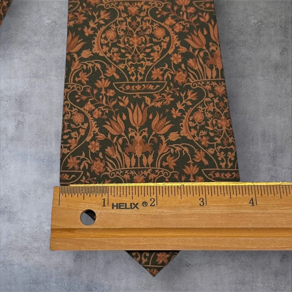 Salvatore Ferragamo Silk Necktie‎ Italy Brown Black Floral Wide 3.75